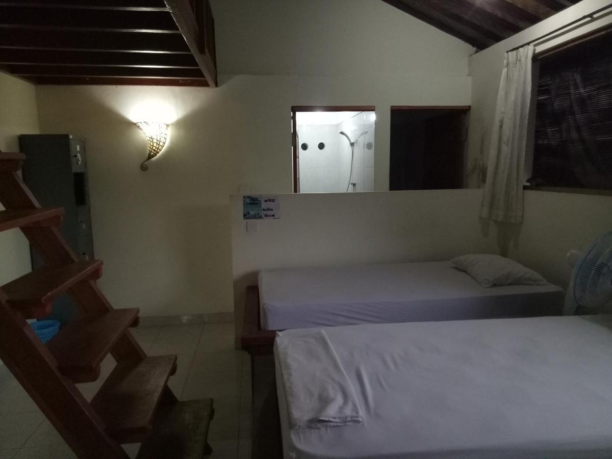 Amed Stop Inn Homestay, Rooftop Restaurant And Bar المظهر الخارجي الصورة