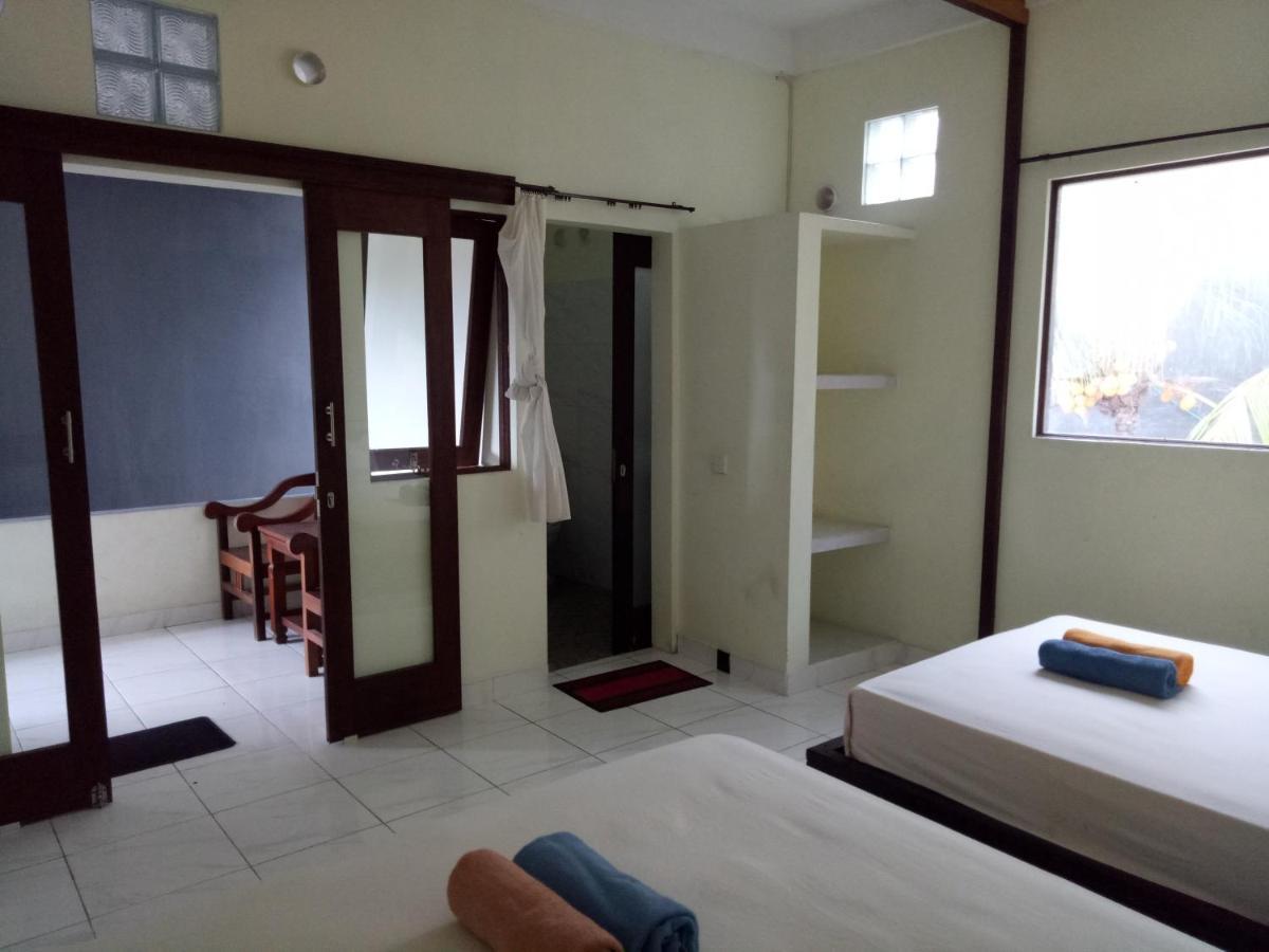 Amed Stop Inn Homestay, Rooftop Restaurant And Bar المظهر الخارجي الصورة